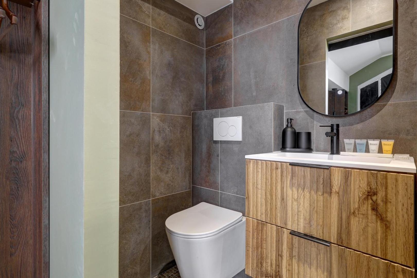 Bluestay 242 - Superb In * Parigi